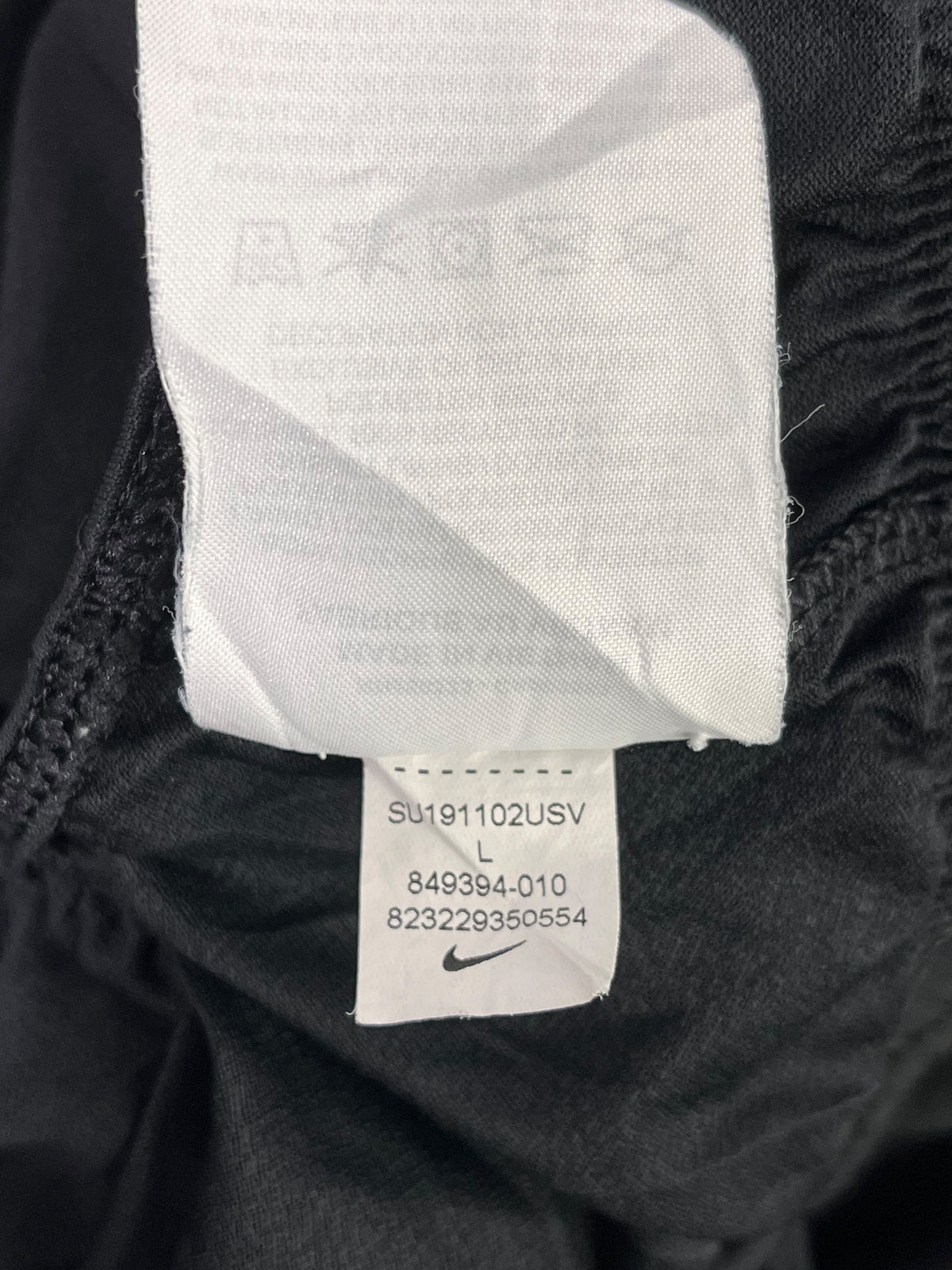SHORT DEPORTIVO NIKE DRI-FIT MUJER · TALLA L