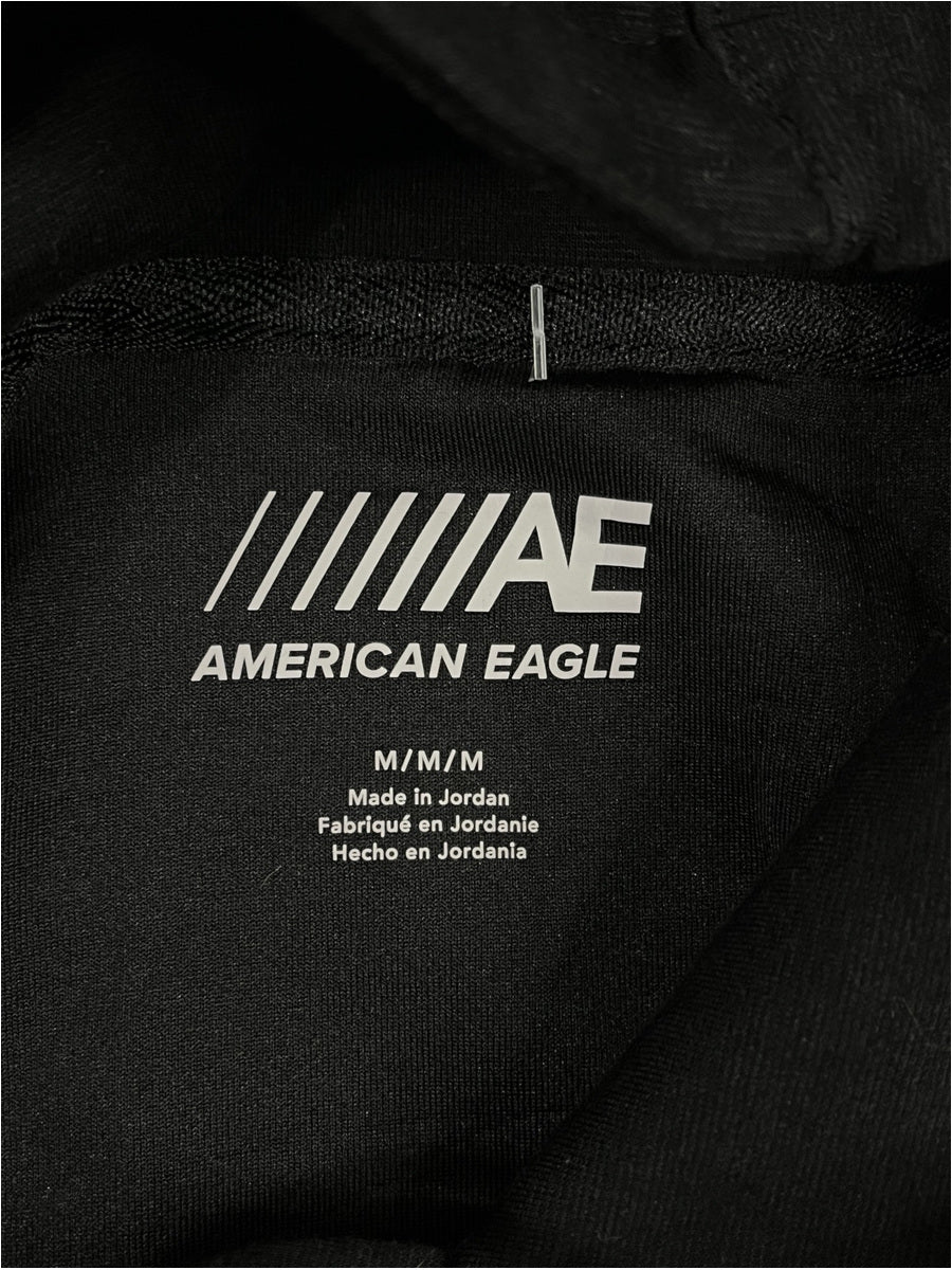 Etiqueta original American Eagle talla M y fabricación Jordania