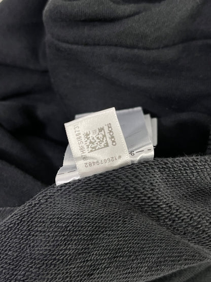 Fotografía original de etiqueta Adidas