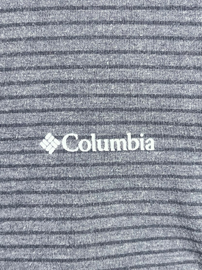 Fotografía original de detalle logo Columbia