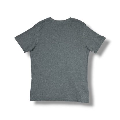Foto real trasera de polera Puma