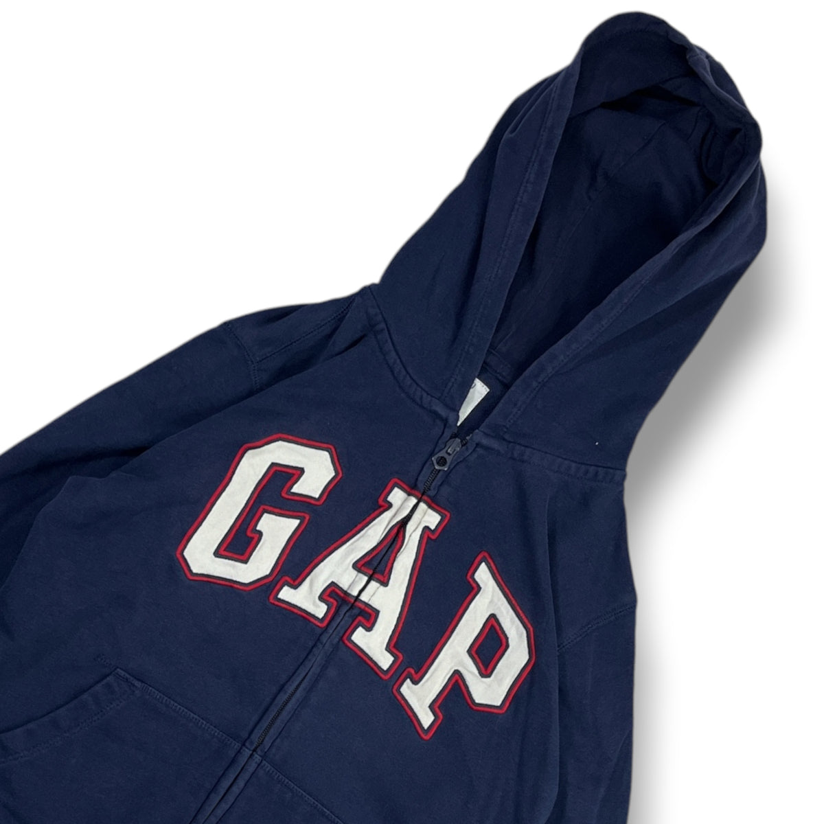 Detalle logo y cierre GAP