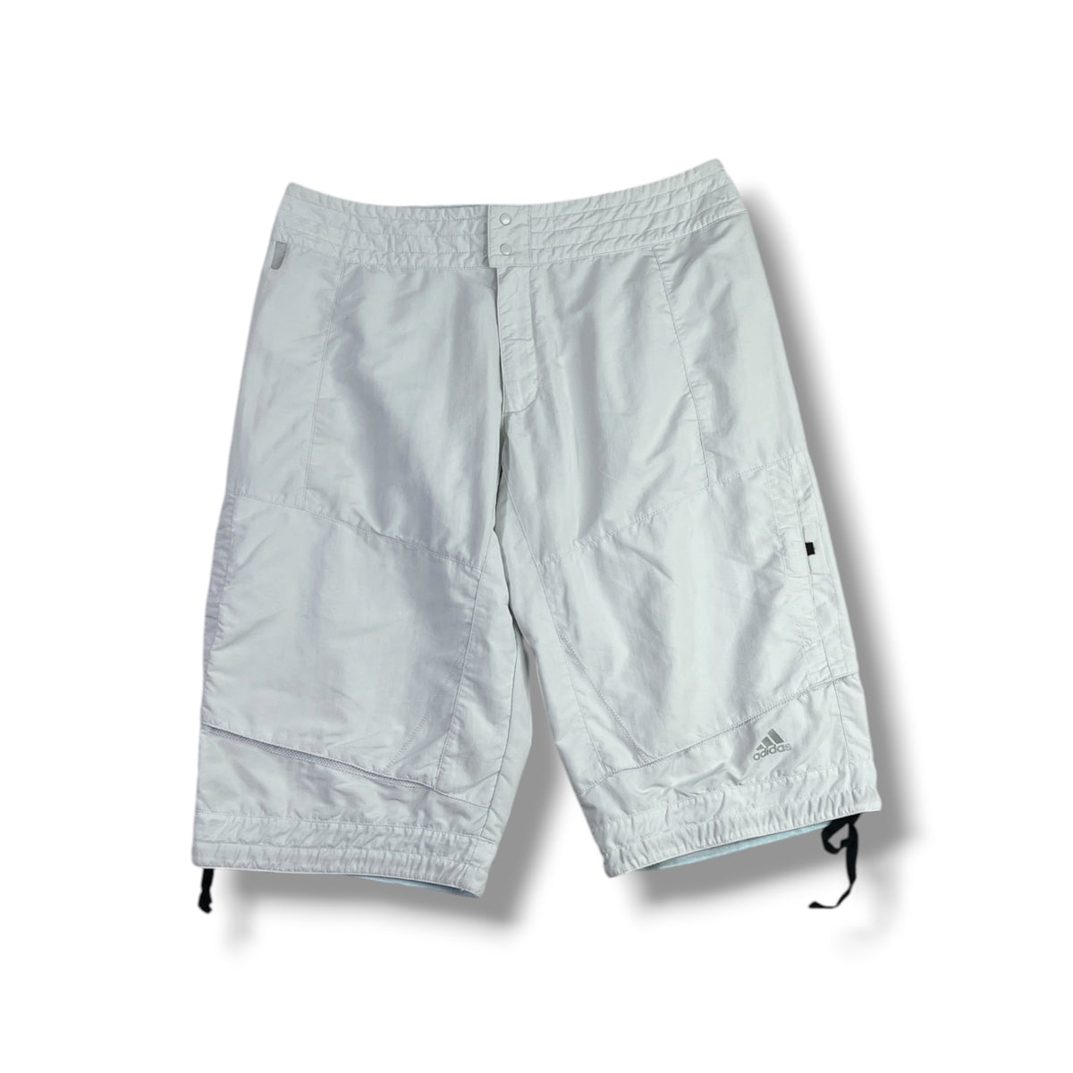 Foto original short Adidas frente completo