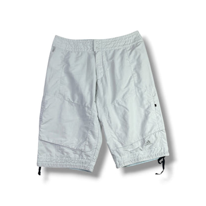 Foto original short Adidas frente completo