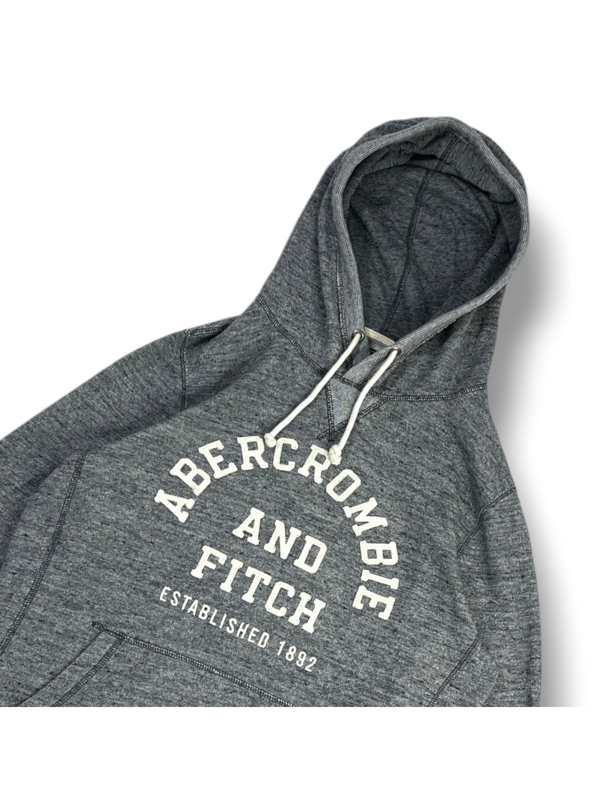 Detalle real de logotipo Abercrombie & Fitch Established 1892