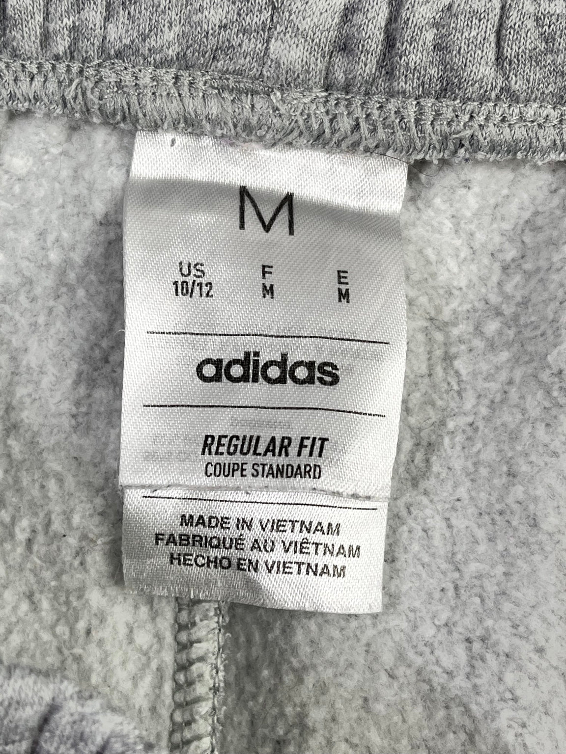 Etiqueta original Adidas niño talla M US 10/12 Regular Fit