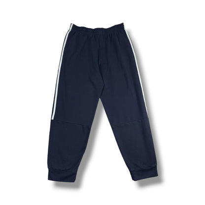 Fotografía real posterior pantalón Adidas azul marino L