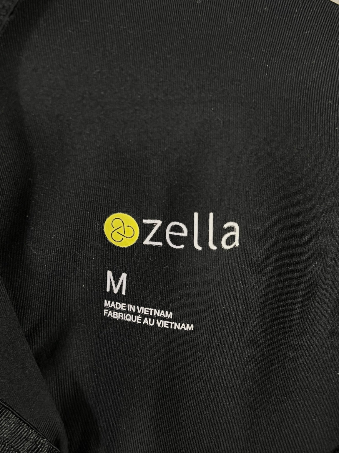 Etiqueta original Zella talla M hecho en Vietnam
