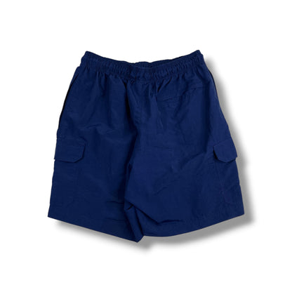 Fotografía real de la parte trasera del short Champion azul marino