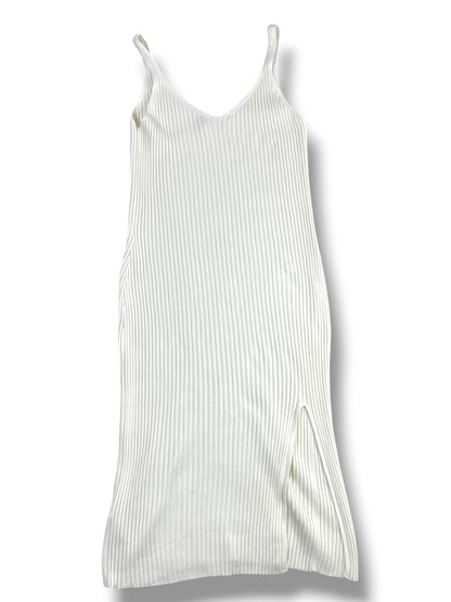 Vestido Abercrombie & Fitch blanco invierno, frente y abertura lateral
