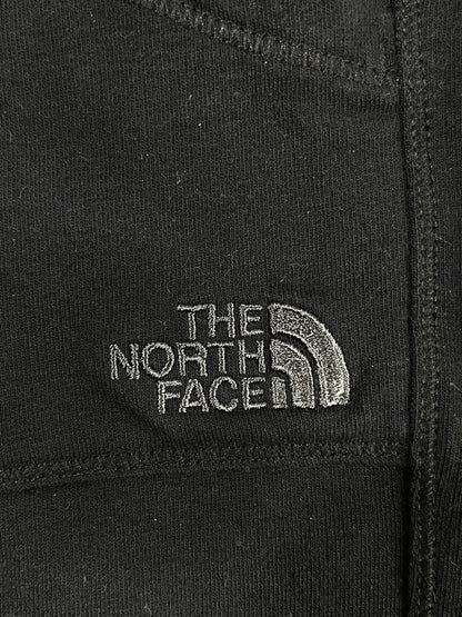 Detalle real del logo bordado The North Face