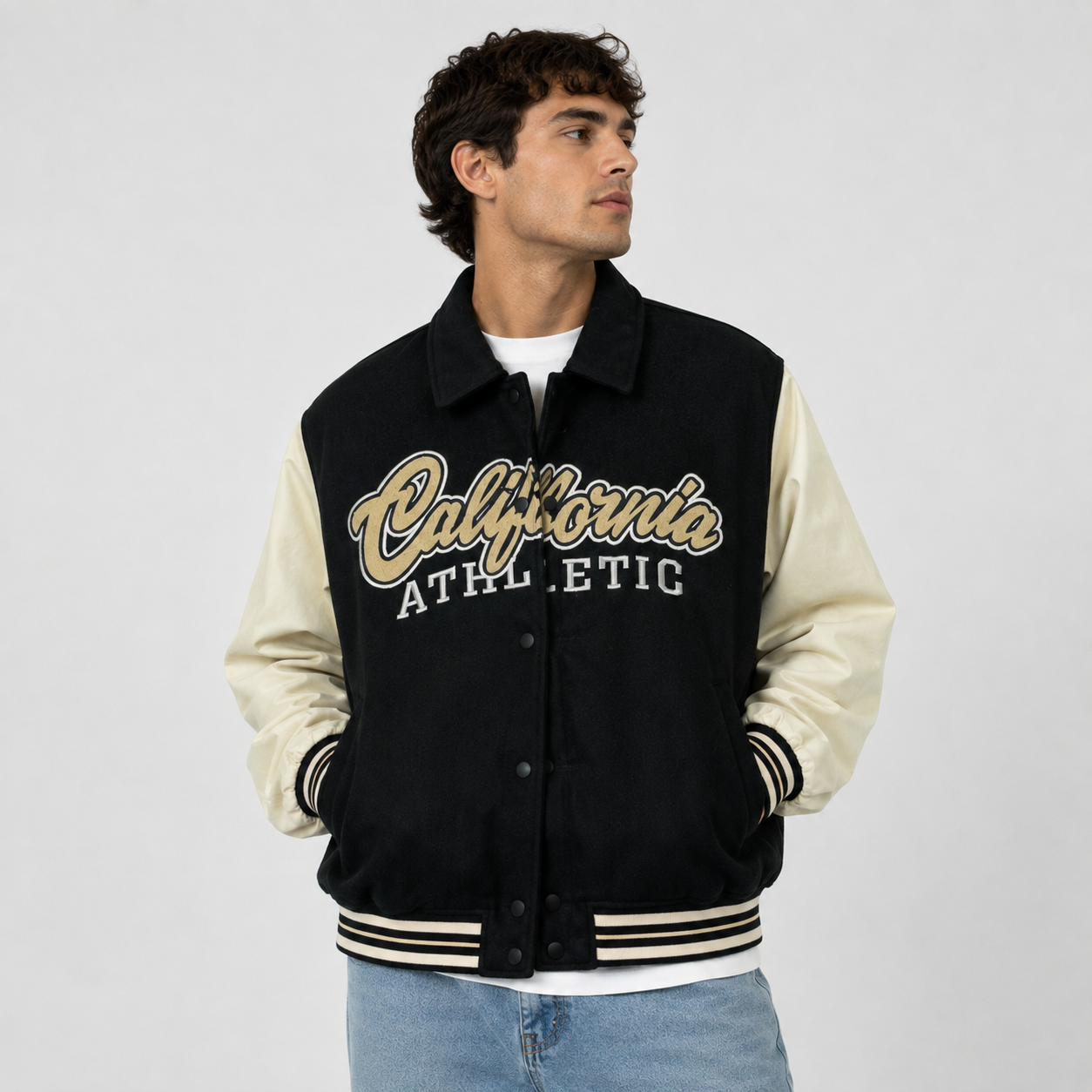 CHAQUETA BOMBER H&M DIVIDED CALIFORNIA ATHLETIC TALLA XL NEGRA/CREMA