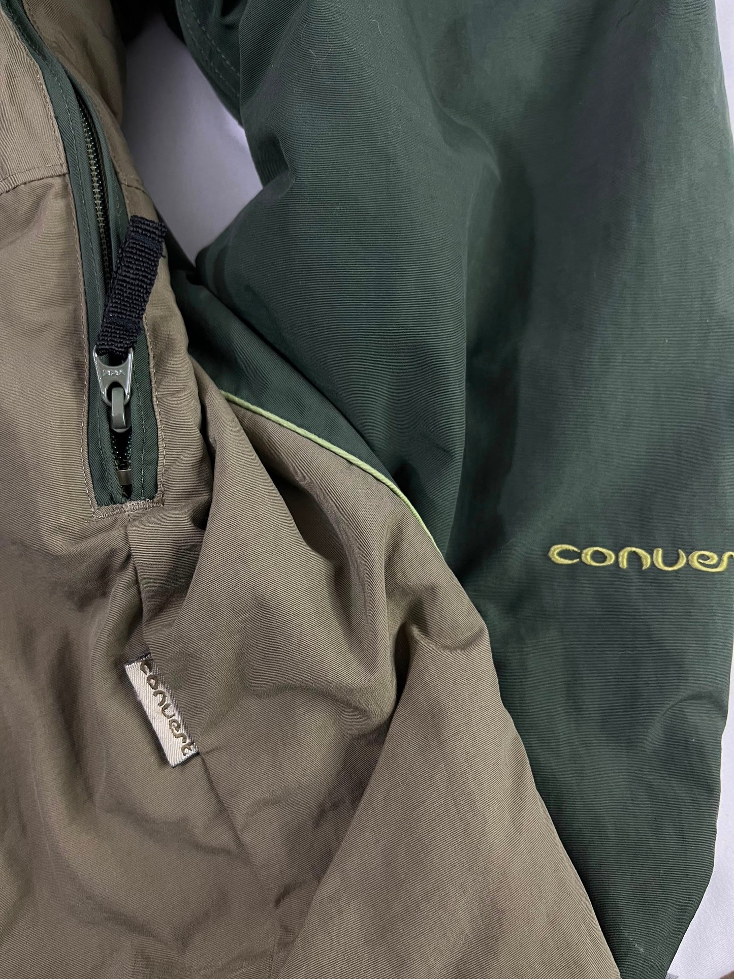 Chaqueta Columbia Outdoor con faldón para nieve