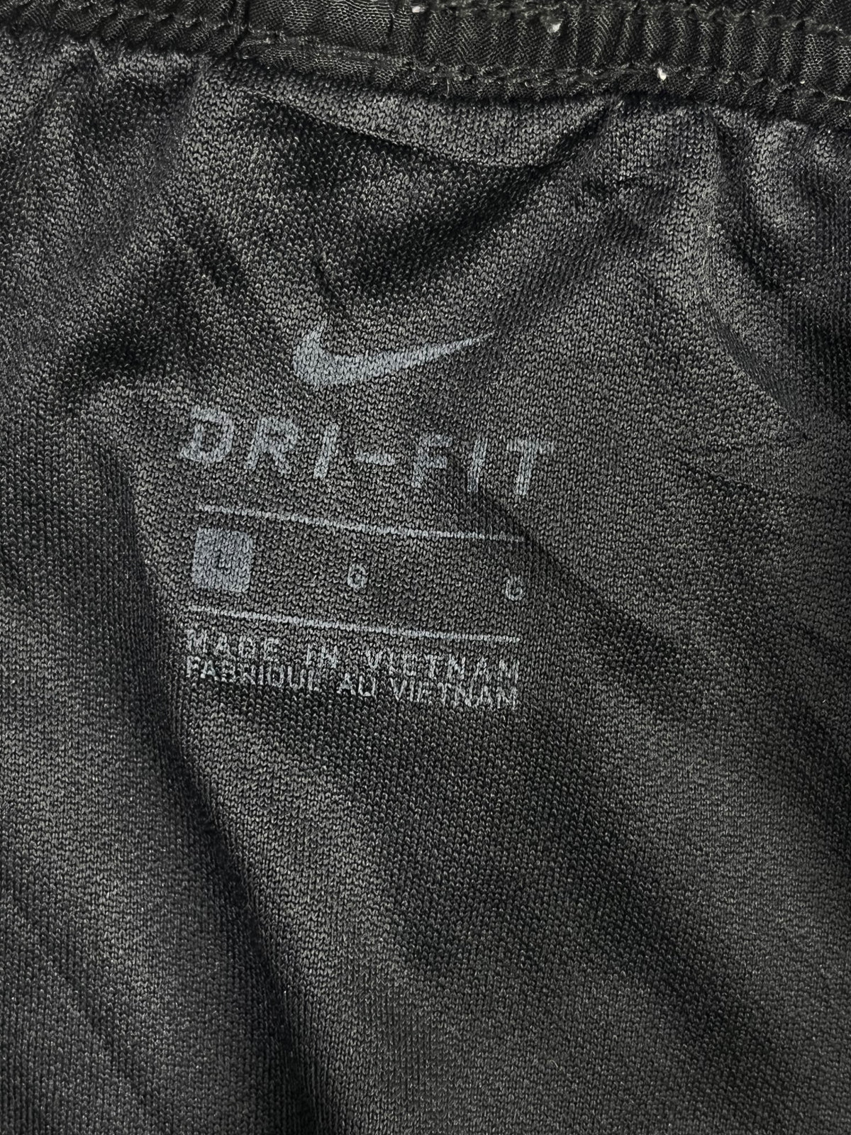 SHORT DEPORTIVO NIKE DRI-FIT MUJER · TALLA L