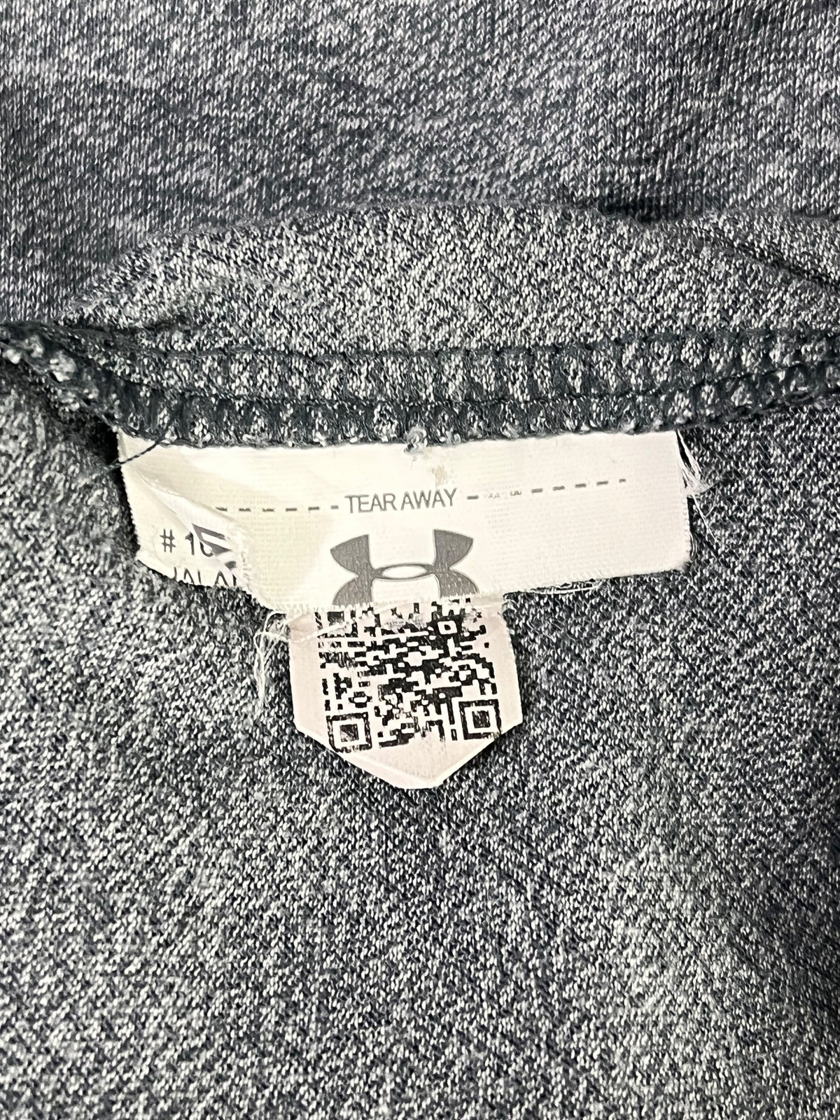 POLERÓN LIGERO UNDER ARMOUR HOMBRE GRIS TALLA APROX. XL