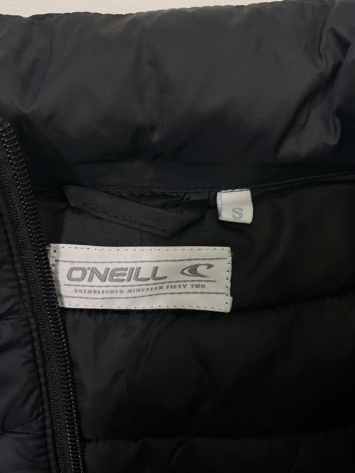 CHAQUETA O’NEILL MUJER TALLA S NEGRA ACOLCHADA