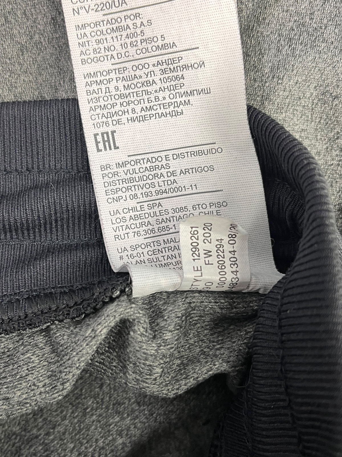 PANTALÓN JOGGER UNDER ARMOUR HOMBRE · TALLA S