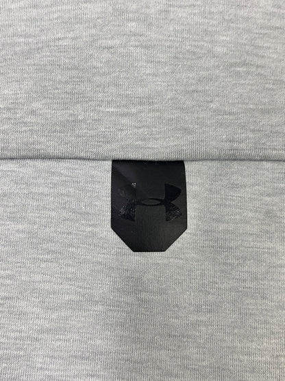 POLERÓN UNDER ARMOUR HOMBRE · TALLA 2XL GRIS