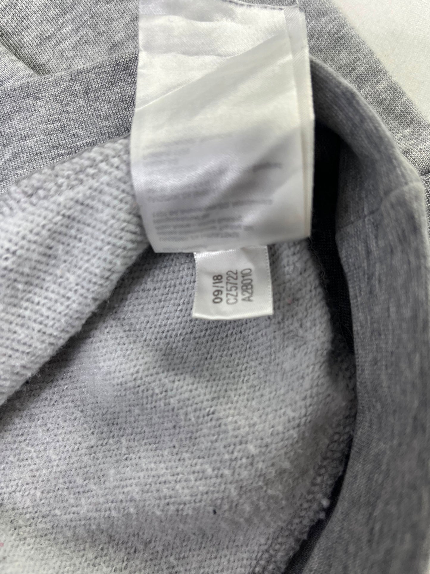 Polerón Adidas Gris Jaspeado Talla M