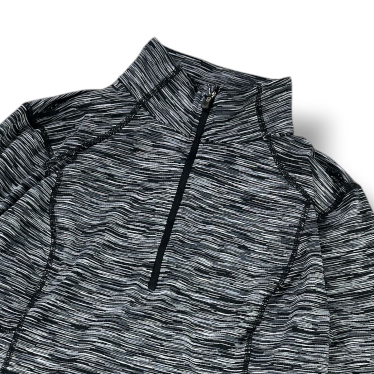 POLERÓN DEPORTIVO MUJER CUELLO ALTO – TALLA APROX. L