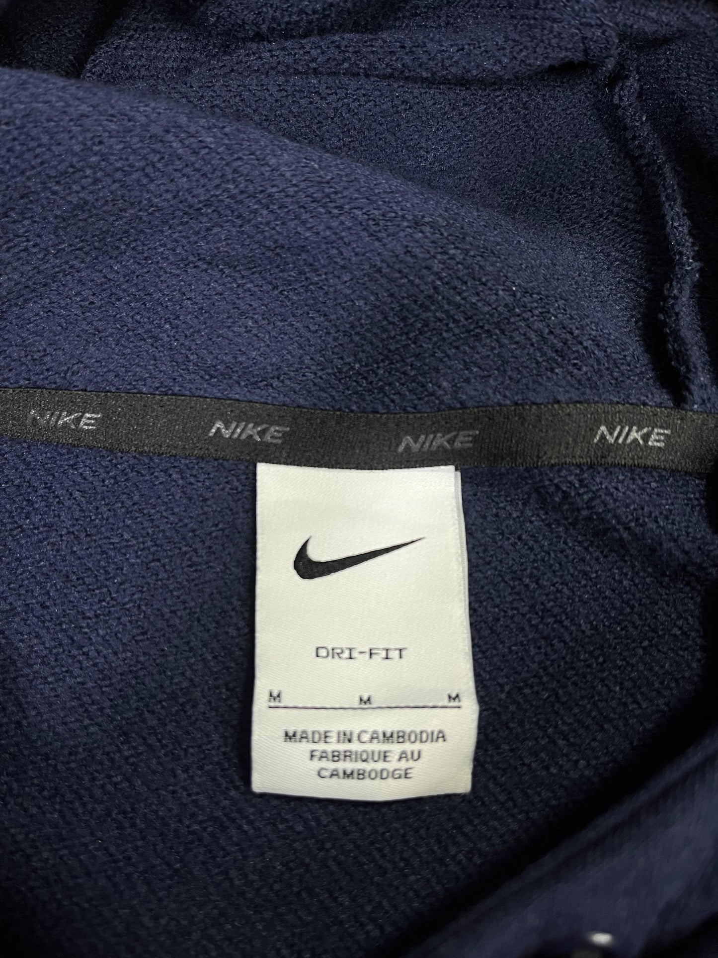 Poleron Nike