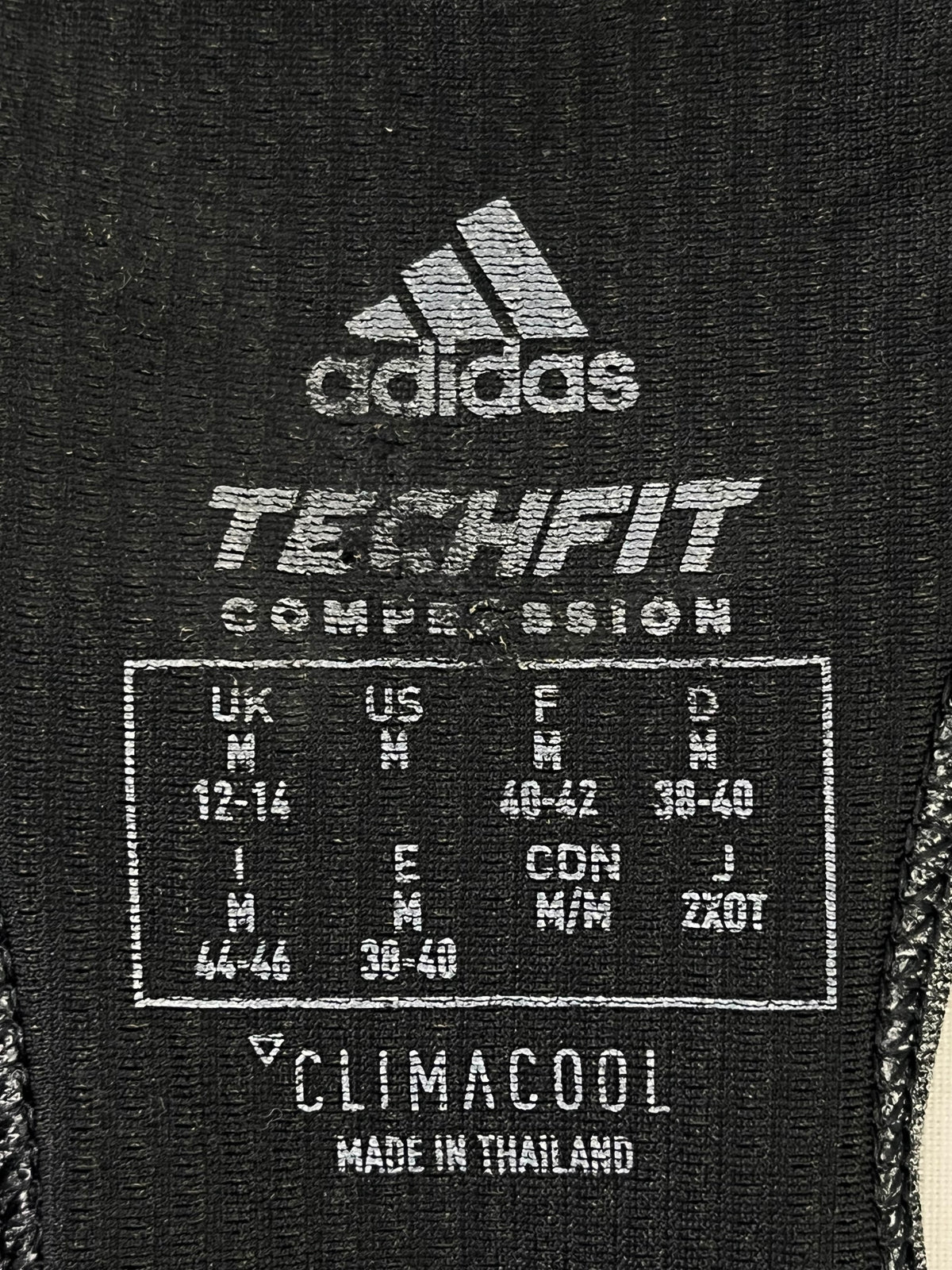 TOP DEPORTIVO ADIDAS TECHFIT MUJER · TALLA S
