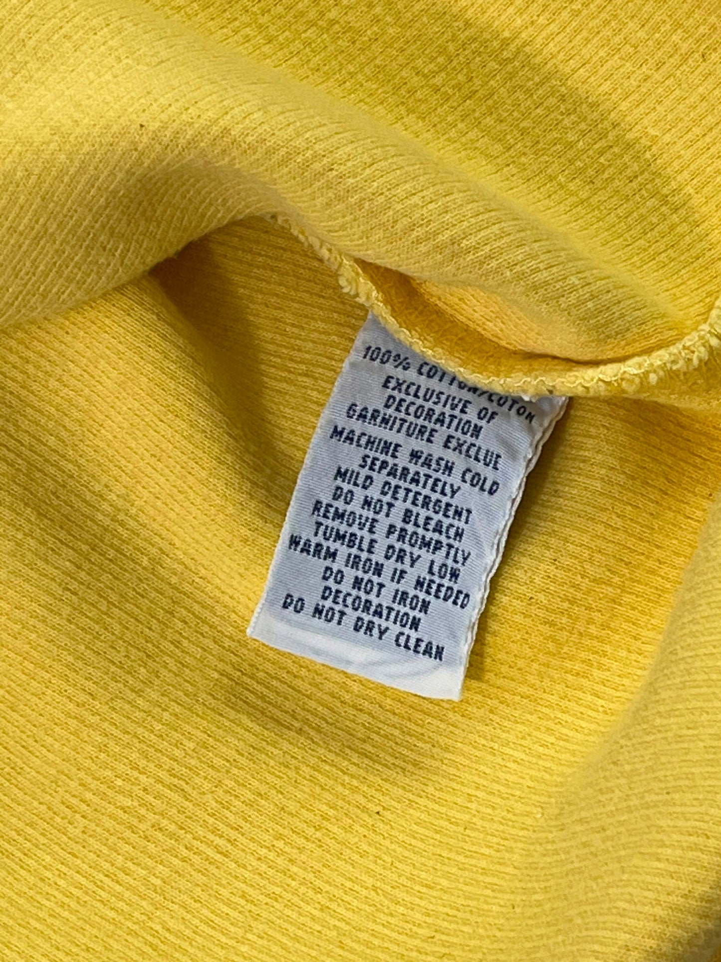 Sweater Polo Ralph Lauren amarillo detalle cierre