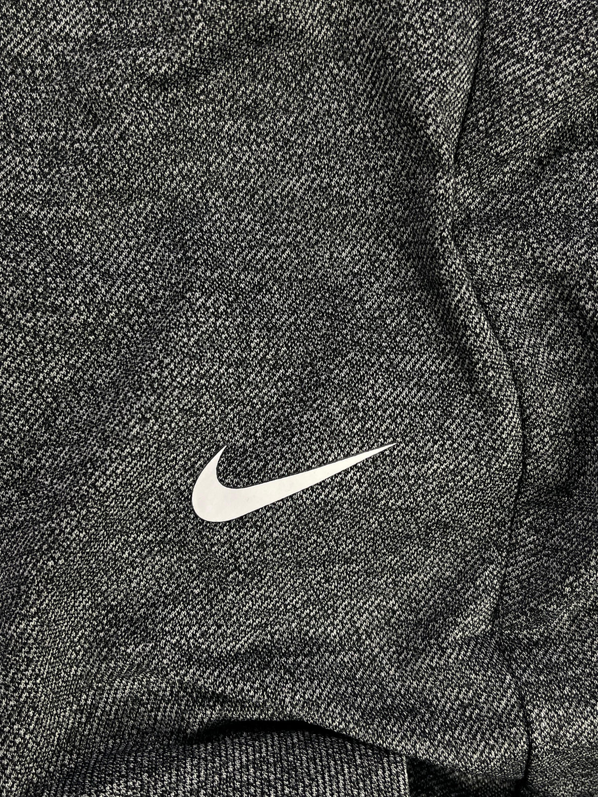 PANTALÓN DEPORTIVO NIKE DRI-FIT HOMBRE TALLA S GRIS