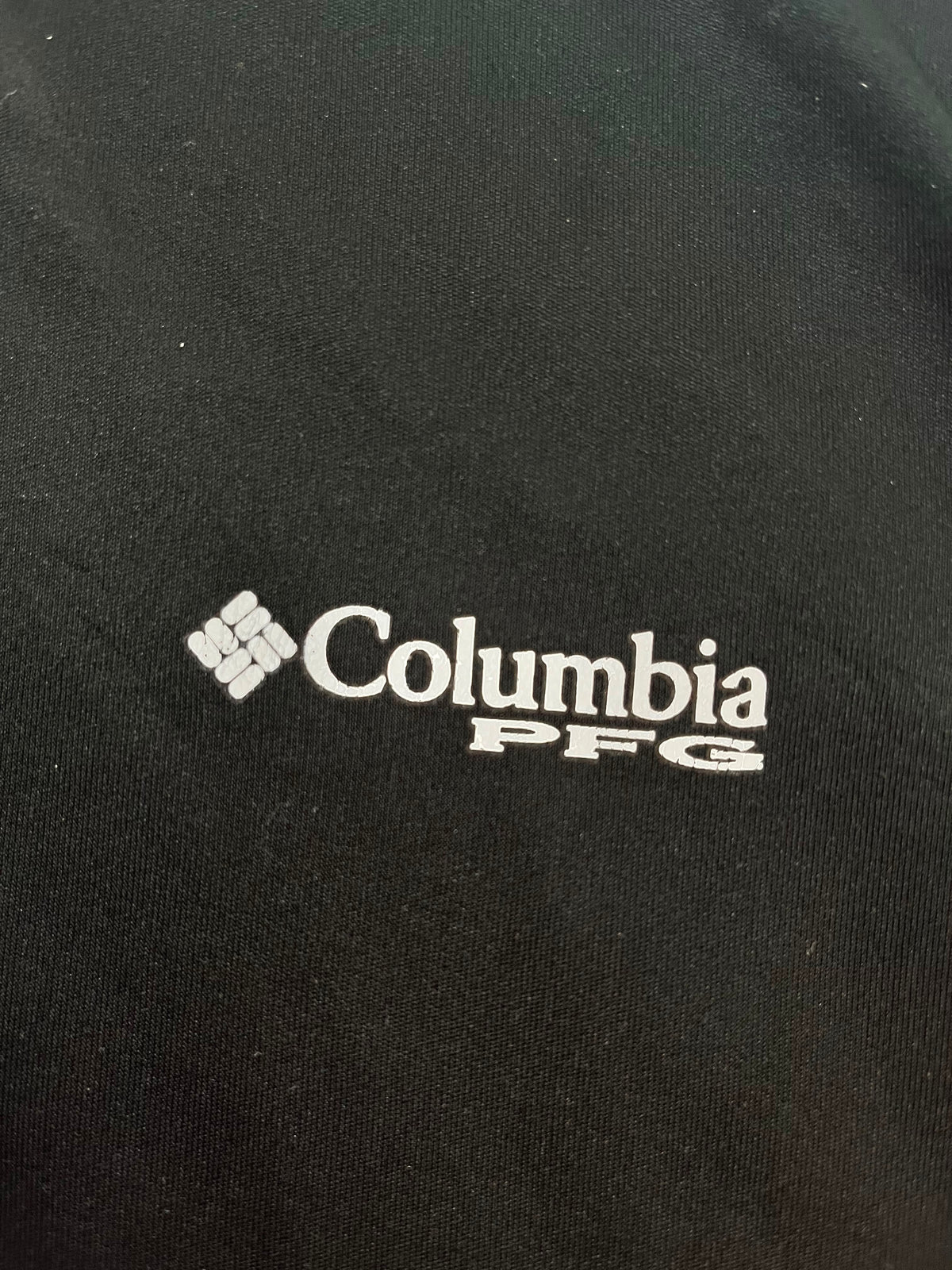 POLERA COLUMBIA PFG CON CAPUCHA HOMBRE · TALLA L