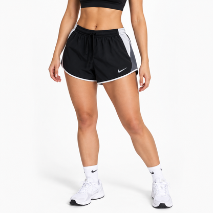 SHORT DEPORTIVO NIKE DRI-FIT MUJER · TALLA L